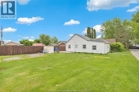 23 Bayview Place Leamington ON N8H 3E8