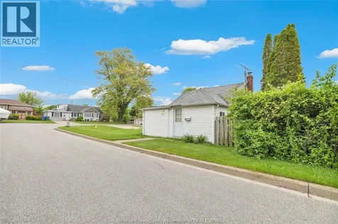 23 Bayview Place Leamington ON N8H 3E8