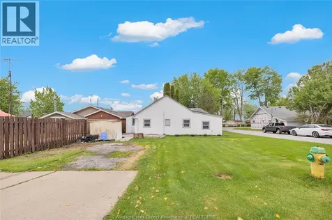 23 Bayview Place Leamington ON N8H 3E8