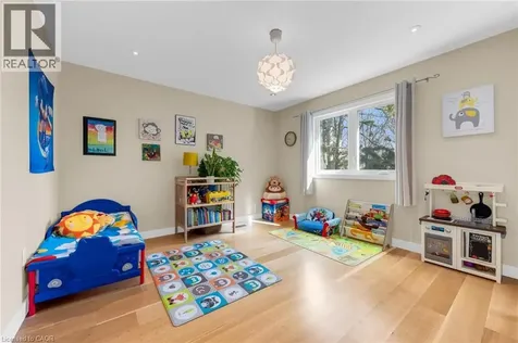39 Hilts Drive Stoney Creek ON L8G 3H5