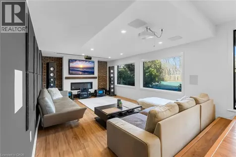 39 Hilts Drive Stoney Creek ON L8G 3H5