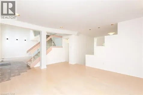 78 West River Street Oakville ON L6L 3B5