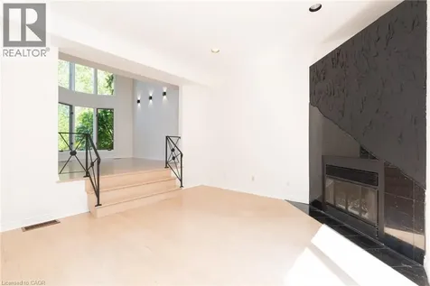 78 West River Street Oakville ON L6L 3B5