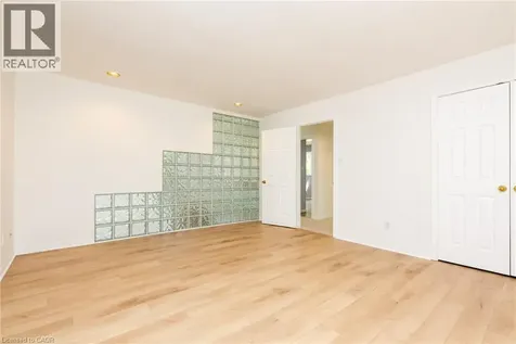 78 West River Street Oakville ON L6L 3B5