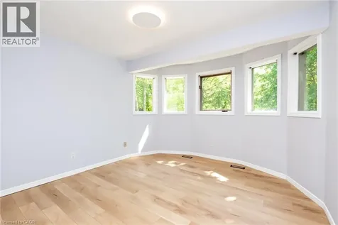 78 West River Street Oakville ON L6L 3B5