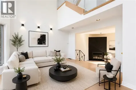 78 West River Street Oakville ON L6L 3B5