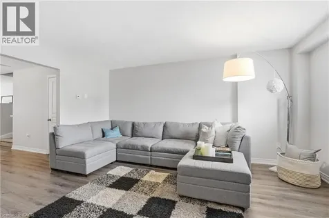 6118 Kelsey Crescent Niagara Falls ON L2H 0M6