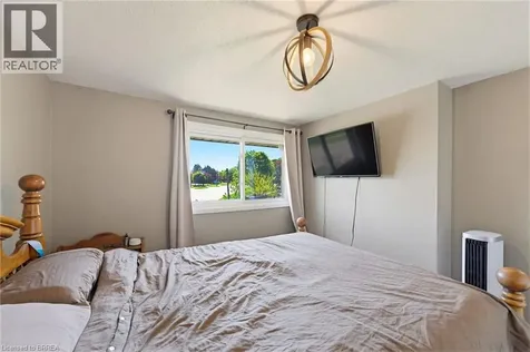 26 Coachwood Road Brantford ON N3R 3R4