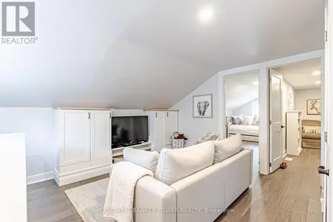 8584 Irish Drive Strathroy-caradoc ON N0L 1W0