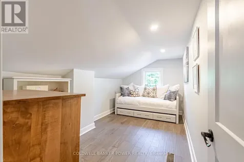 8584 Irish Drive Strathroy-caradoc ON N0L 1W0