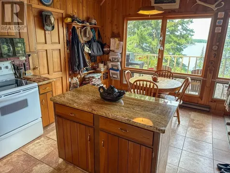 44 Lakeview Terrace Sioux Narrows ON P0X 1N0