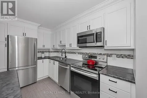 18 Benlea Drive Ottawa ON K2G 4A8