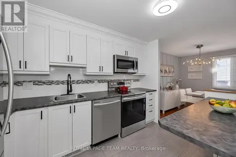 18 Benlea Drive Ottawa ON K2G 4A8
