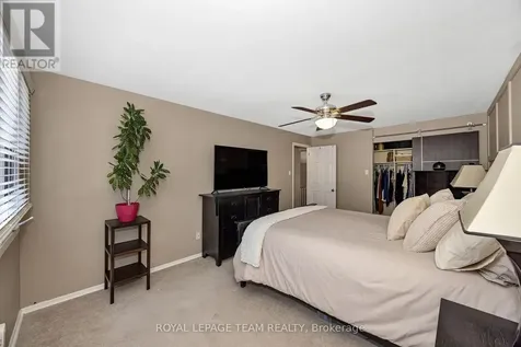 18 Benlea Drive Ottawa ON K2G 4A8