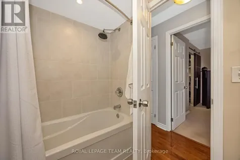 18 Benlea Drive Ottawa ON K2G 4A8