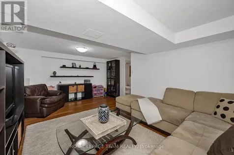 18 Benlea Drive Ottawa ON K2G 4A8