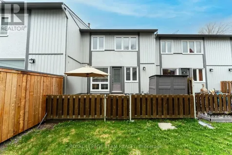 18 Benlea Drive Ottawa ON K2G 4A8