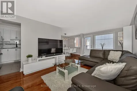 18 Benlea Drive Ottawa ON K2G 4A8