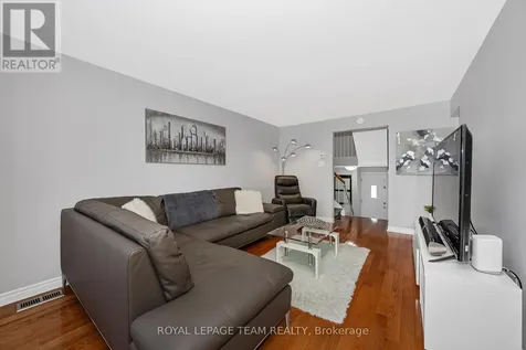18 Benlea Drive Ottawa ON K2G 4A8