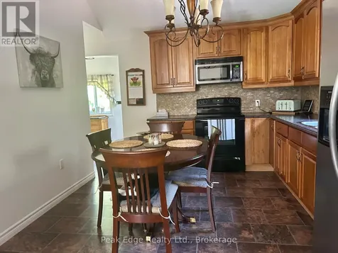 124 Douglas Street Chatsworth ON N0H 2V0