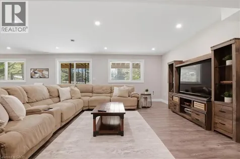 1438 Mannheim Road Petersburg ON N0B 2H0