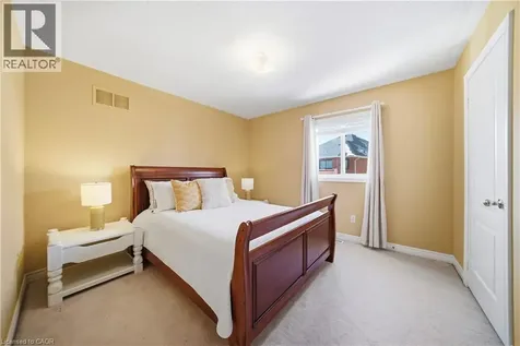 2070 Willhaven Trail Oakville ON L6M 5G3