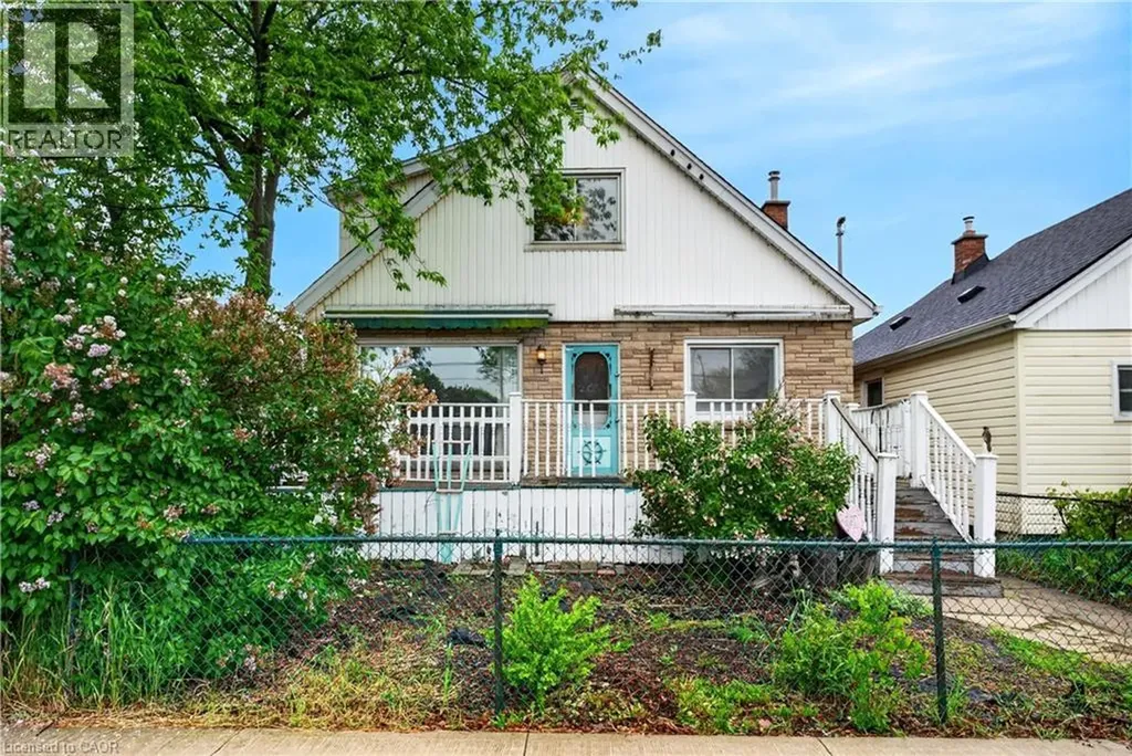 447 Melvin Avenue Hamilton ON L8H 2L6