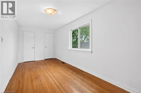 447 Melvin Avenue Hamilton ON L8H 2L6