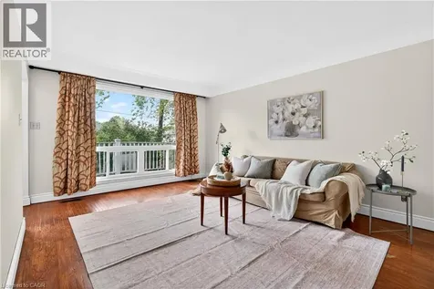 447 Melvin Avenue Hamilton ON L8H 2L6