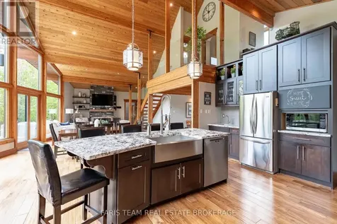 22 Houben Crescent Oro-medonte ON L0L 1T0
