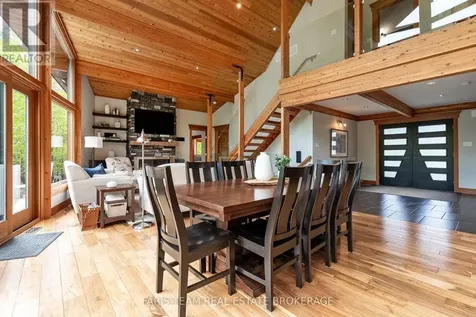 22 Houben Crescent Oro-medonte ON L0L 1T0
