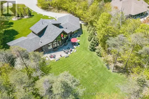 22 Houben Crescent Oro-medonte ON L0L 1T0