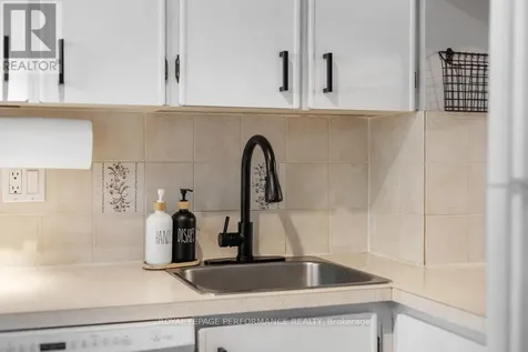 6362 Bilberry Drive Ottawa ON K1C 4P7