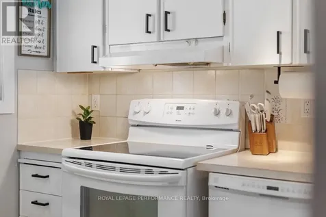 6362 Bilberry Drive Ottawa ON K1C 4P7