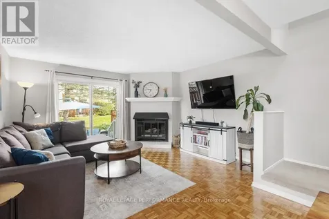 6362 Bilberry Drive Ottawa ON K1C 4P7