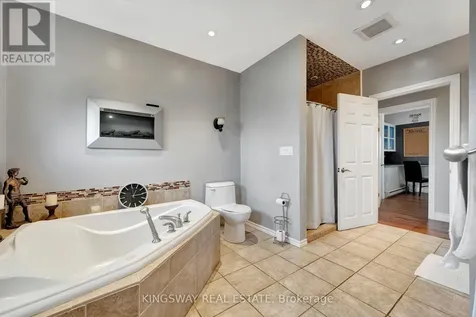 2529 Norman Road Hamilton ON N0B 1L0