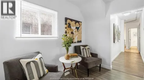 329 Pierre Avenue Windsor ON N9A 2J7
