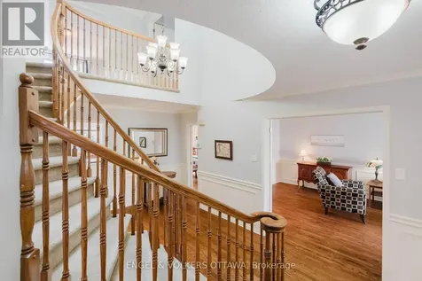 30 Huntings End Avenue Ottawa ON K2M 1R3