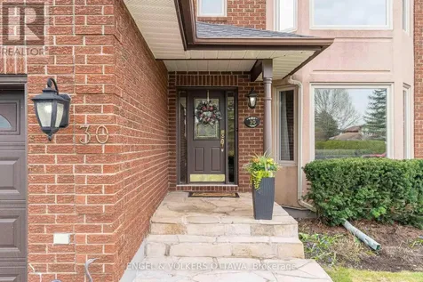 30 Huntings End Avenue Ottawa ON K2M 1R3