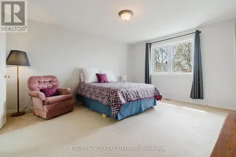30 Huntings End Avenue Ottawa ON K2M 1R3