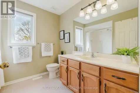 30 Huntings End Avenue Ottawa ON K2M 1R3