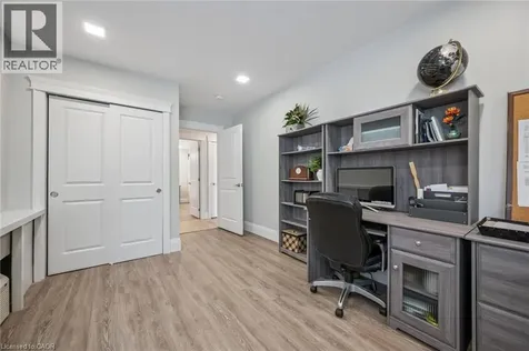 688 Preston Parkway Cambridge ON N3H 5K6