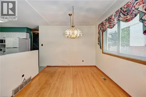 132 Forest Hill Drive Kitchener ON N2M 4G3