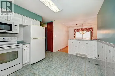 132 Forest Hill Drive Kitchener ON N2M 4G3
