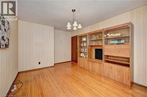 132 Forest Hill Drive Kitchener ON N2M 4G3