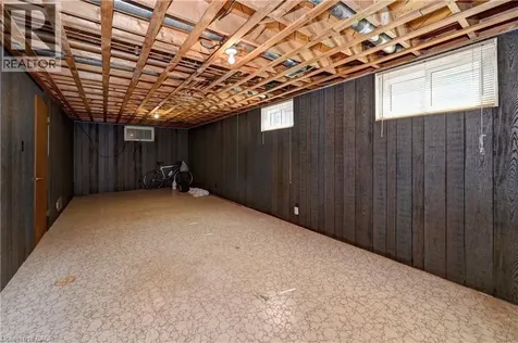 132 Forest Hill Drive Kitchener ON N2M 4G3