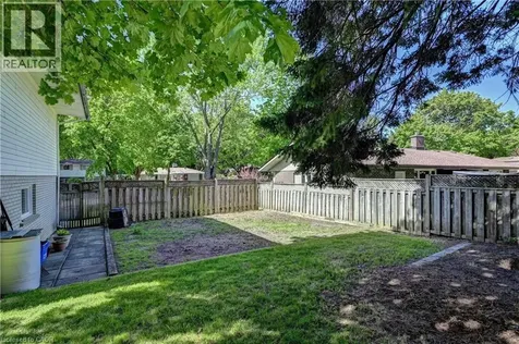 132 Forest Hill Drive Kitchener ON N2M 4G3