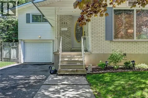 132 Forest Hill Drive Kitchener ON N2M 4G3