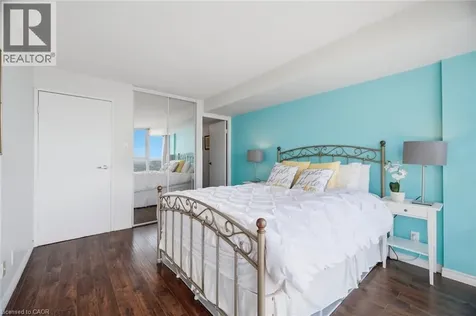 25 Trailwood Drive Mississauga ON L4Z 3K9