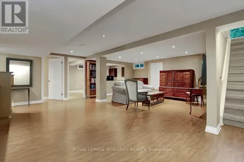 27 Birchview Road Ottawa ON K2G 3G3